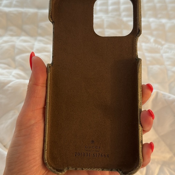 iPhone 13 Pro Max case - Picture 3 of 4